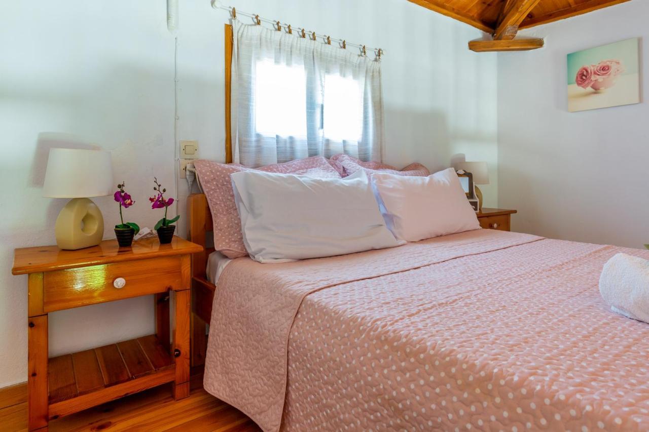 Smaragdi Rooms And Studios Bandar Skopelos Luaran gambar